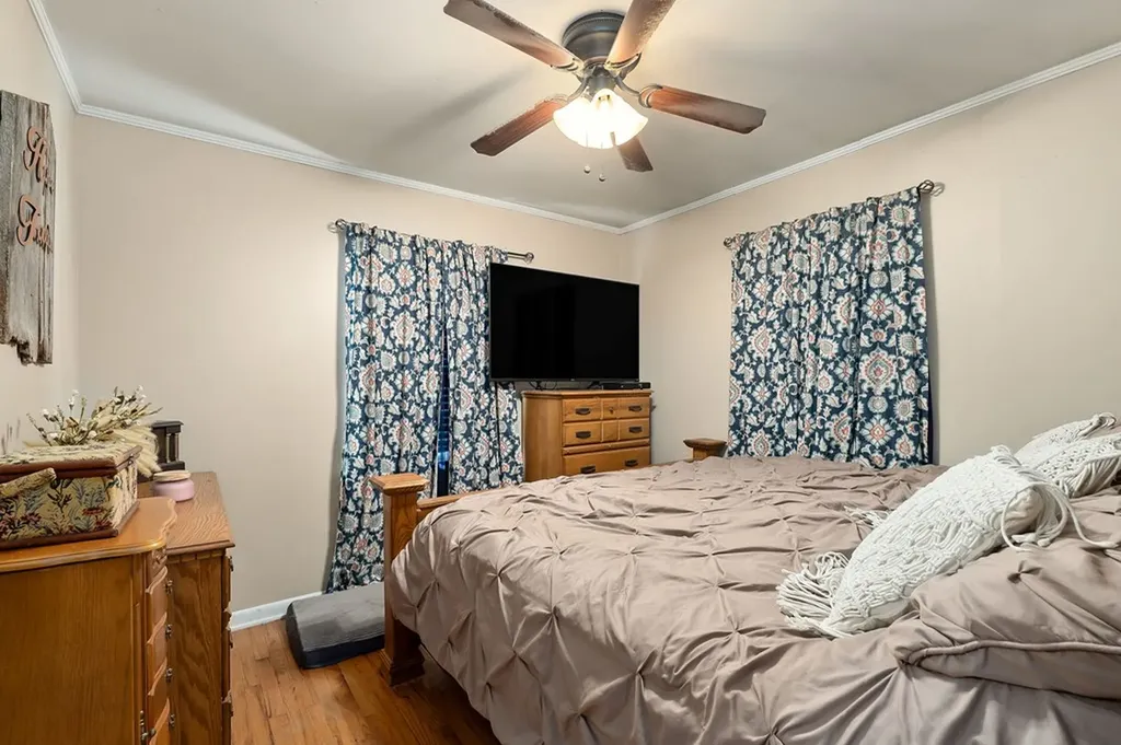 13400 Old Kentucky Road Walling TN 38587