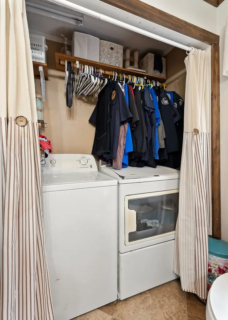 13400 Old Kentucky Road Walling TN 38587