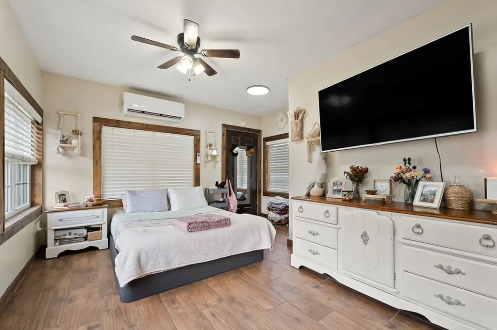 13400 Old Kentucky Road Walling TN 38587