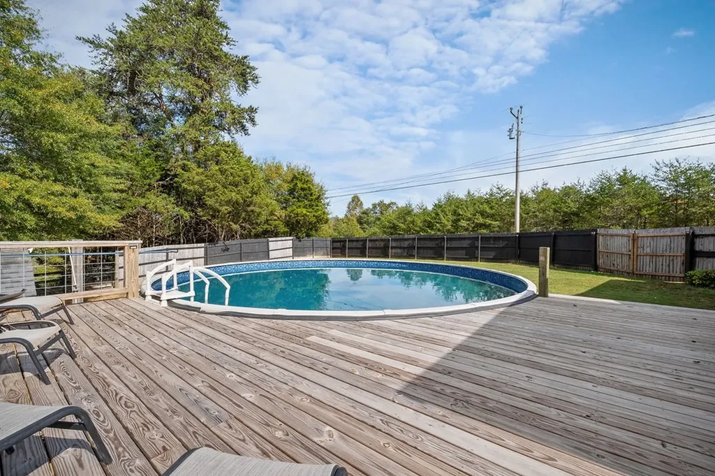 13400 Old Kentucky Road Walling TN 38587