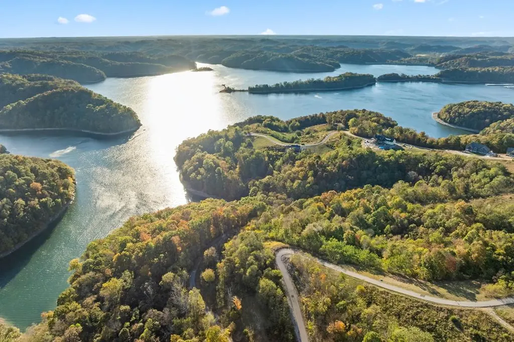 Lot 20d Crappie Lane Hilham TN 38568