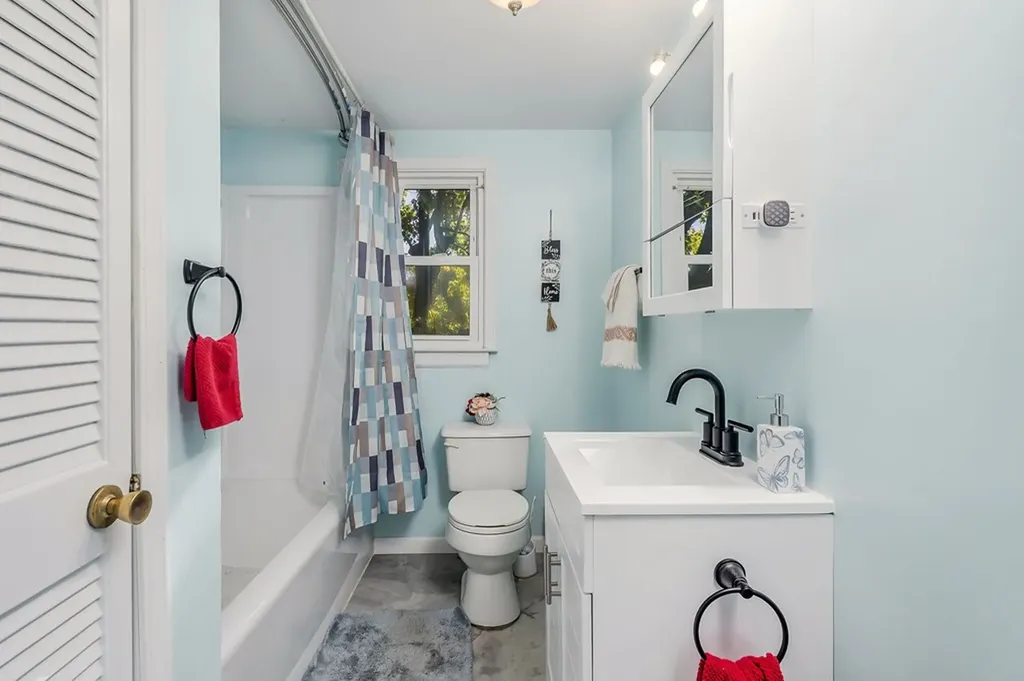 2634 Pine Grove Road Spencer TN 38585