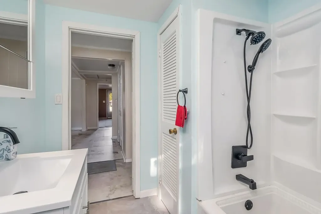 2634 Pine Grove Road Spencer TN 38585