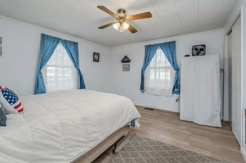 2634 Pine Grove Road Spencer TN 38585