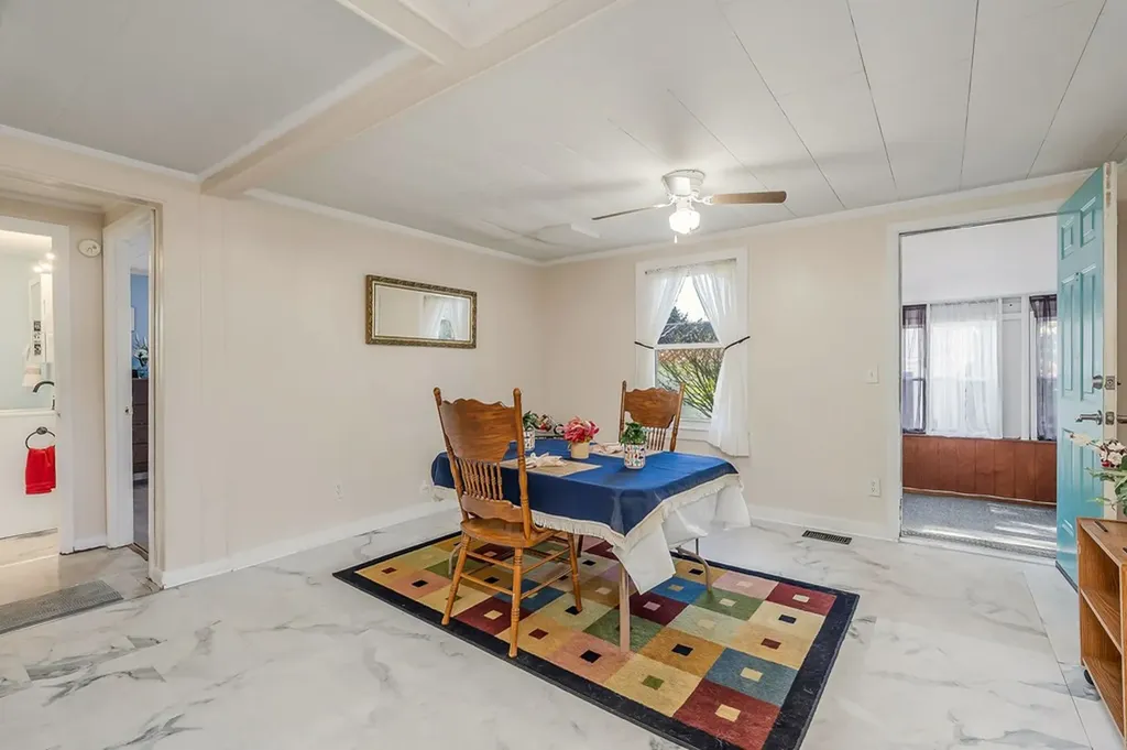 2634 Pine Grove Road Spencer TN 38585