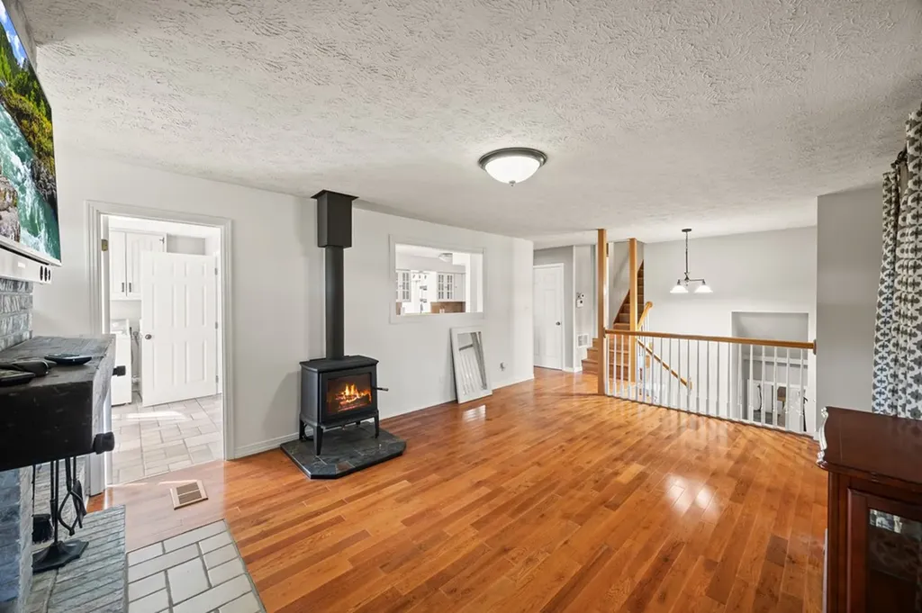 5091 Turney Groce Road Byrdstown TN 38549