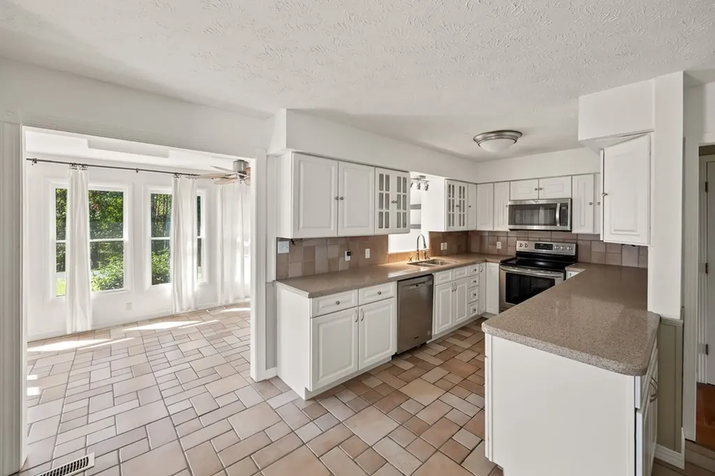 5091 Turney Groce Road Byrdstown TN 38549