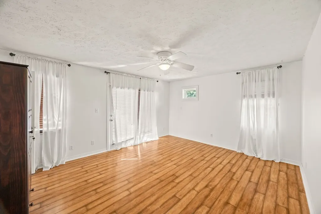 5091 Turney Groce Road Byrdstown TN 38549