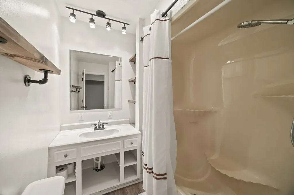 5091 Turney Groce Road Byrdstown TN 38549