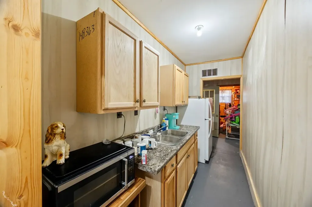 3464 S Grundy Quarles Highway Gainesboro TN 38562