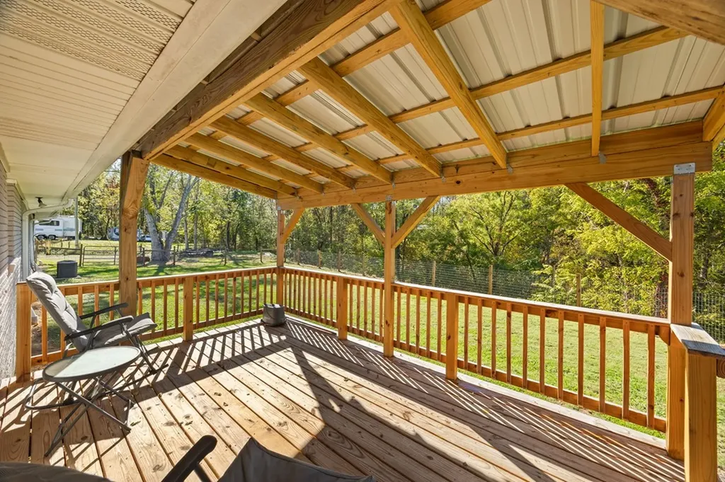 3464 S Grundy Quarles Highway Gainesboro TN 38562