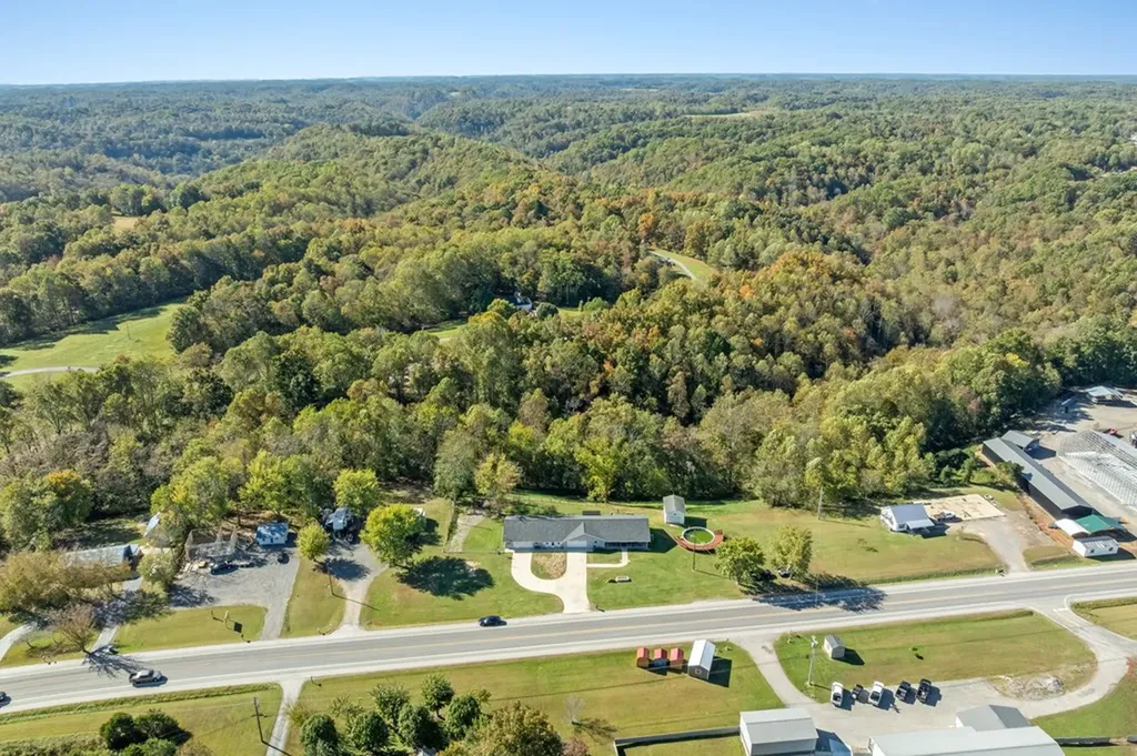 3464 S Grundy Quarles Highway Gainesboro TN 38562