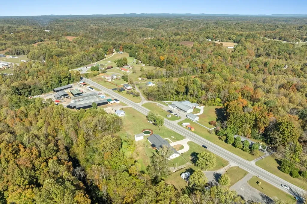 3464 S Grundy Quarles Highway Gainesboro TN 38562