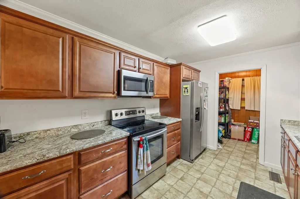 3464 S Grundy Quarles Highway Gainesboro TN 38562