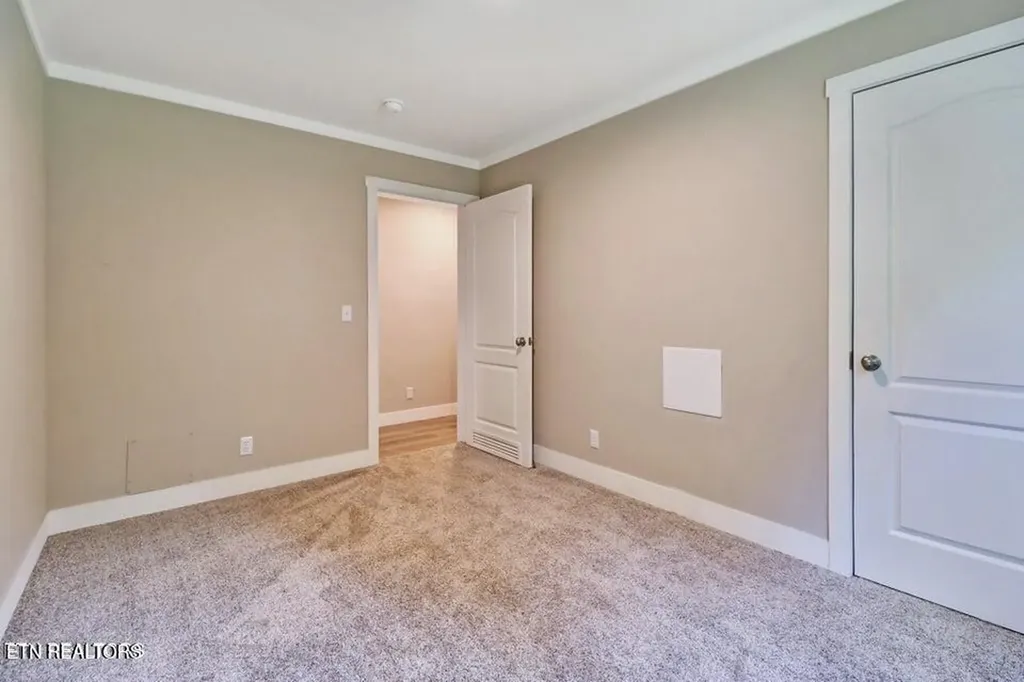 216 Valerie Drive (8.53 Acres) Deer Lodge TN 37726-3506