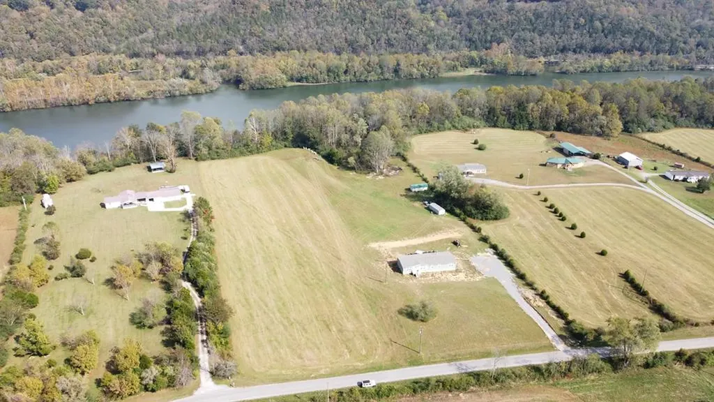 Tract 16 Fairground Lane Whitleyville TN 38588