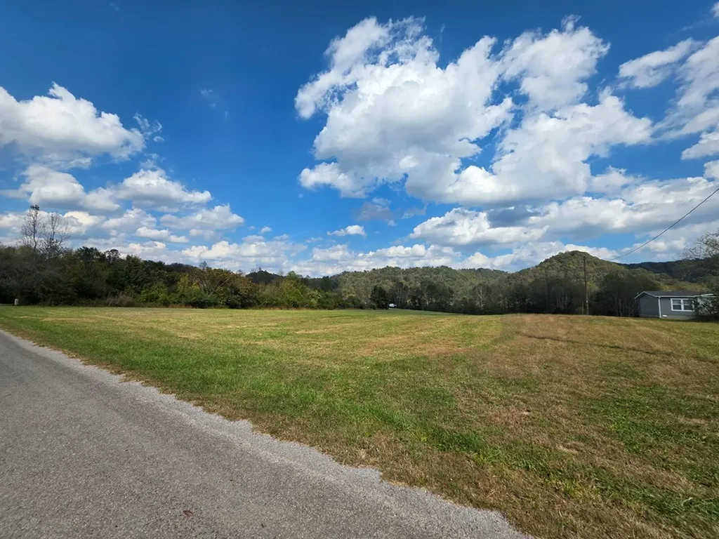Tract 16 Fairground Lane Whitleyville TN 38588