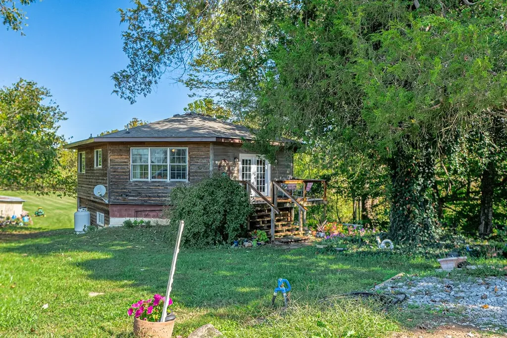 166 Bethlehem Road Rickman TN 38580