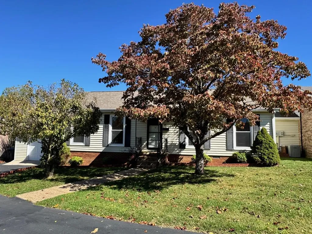 34 Hampton Square Crossville TN 38555