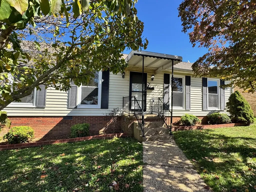 34 Hampton Square Crossville TN 38555