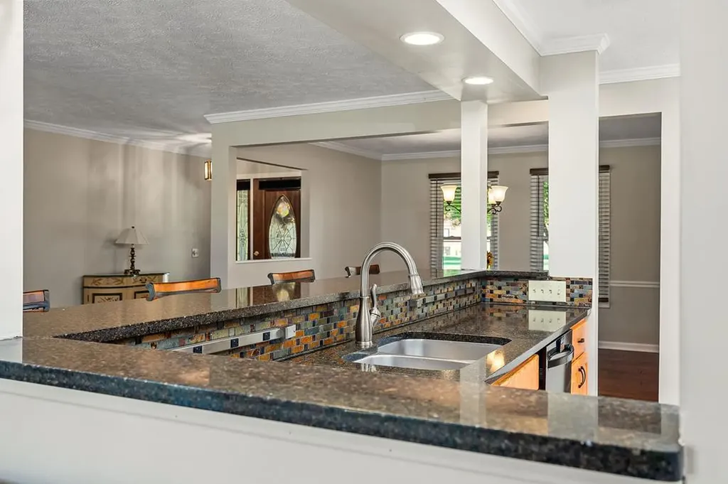 1128 N Plantation Drive Cookeville TN 38506