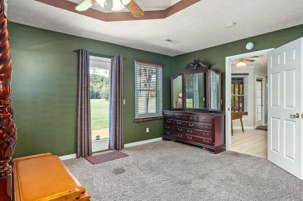 1128 N Plantation Drive Cookeville TN 38506