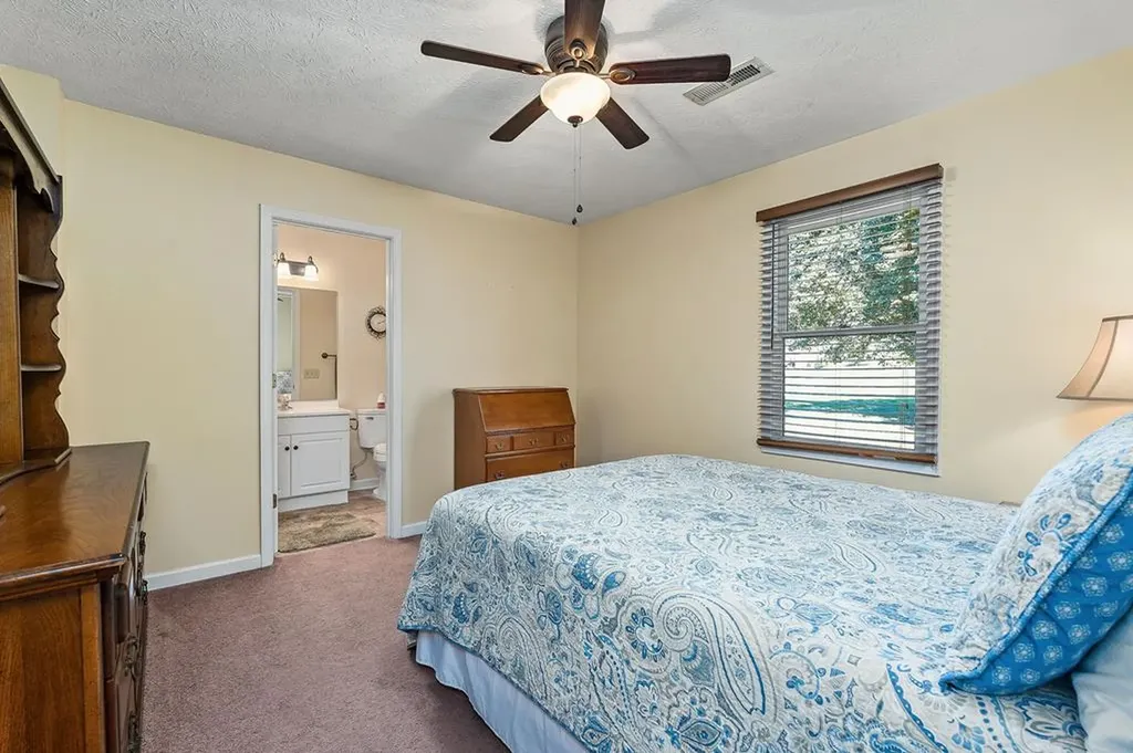 1128 N Plantation Drive Cookeville TN 38506