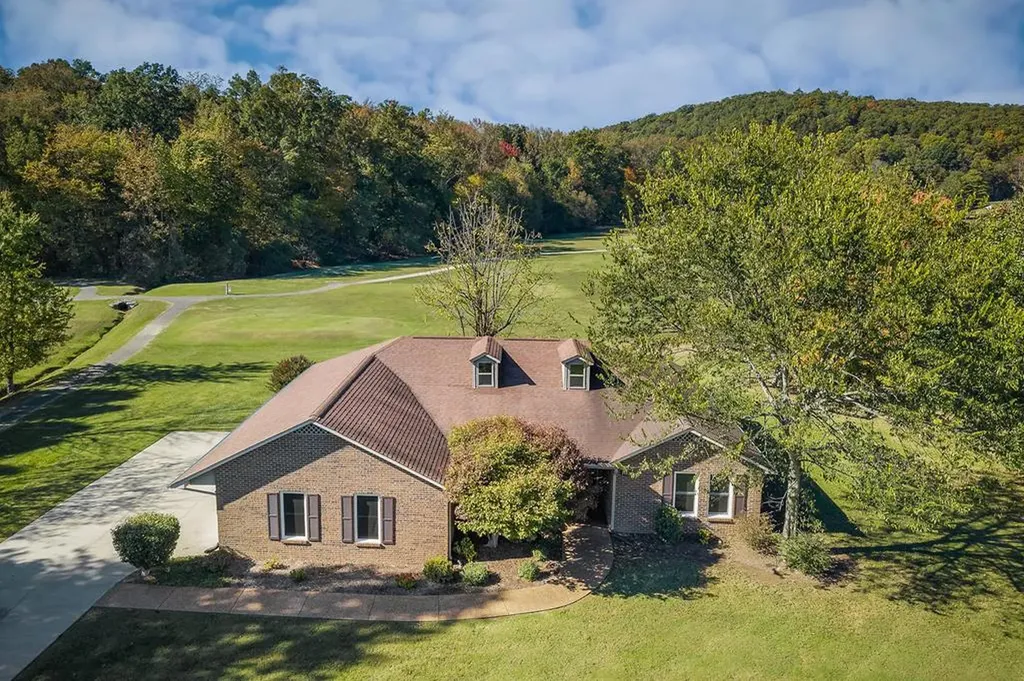 1128 N Plantation Drive Cookeville TN 38506