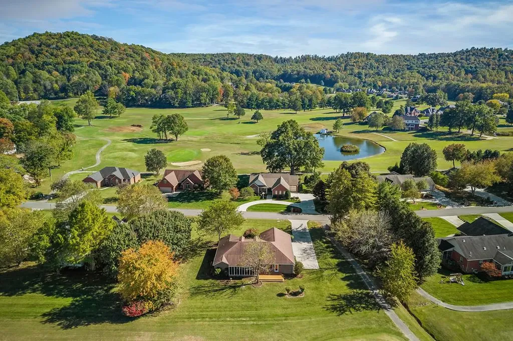 1128 N Plantation Drive Cookeville TN 38506