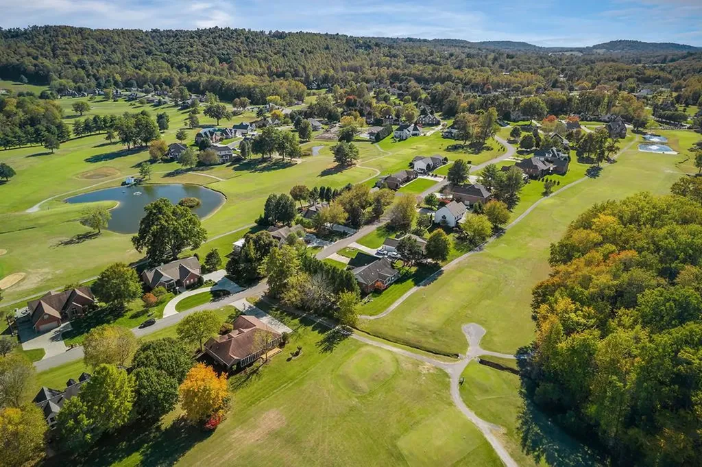 1128 N Plantation Drive Cookeville TN 38506