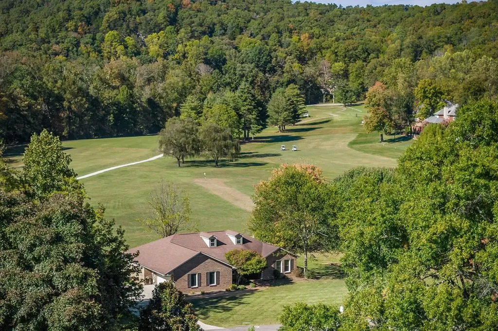 1128 N Plantation Drive Cookeville TN 38506