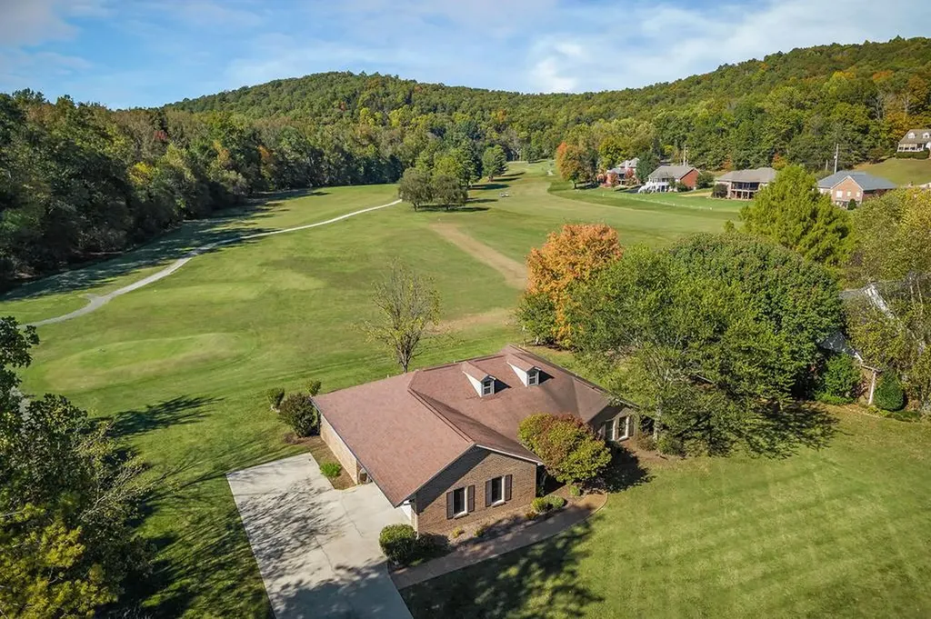 1128 N Plantation Drive Cookeville TN 38506