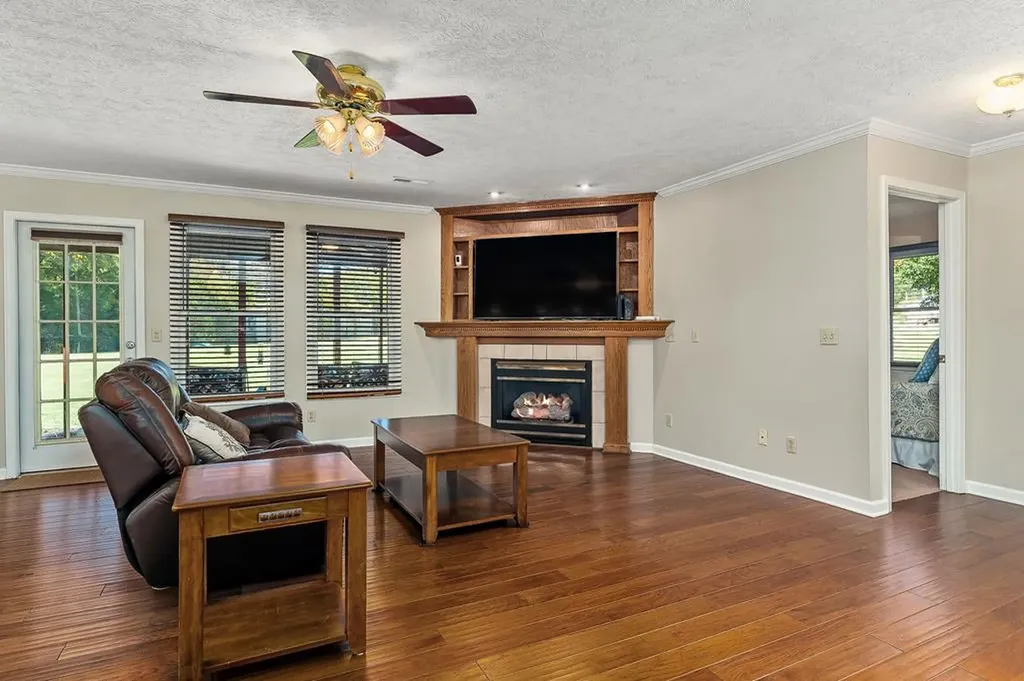 1128 N Plantation Drive Cookeville TN 38506