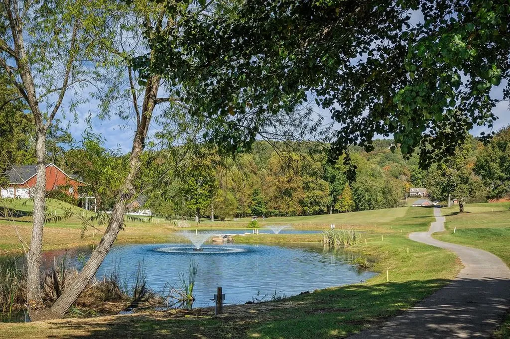 1128 N Plantation Drive Cookeville TN 38506