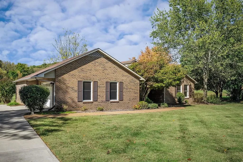 1128 N Plantation Drive Cookeville TN 38506