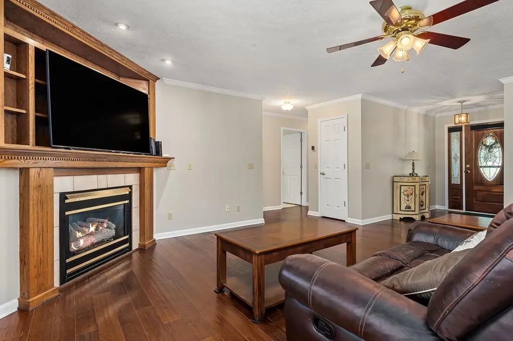 1128 N Plantation Drive Cookeville TN 38506