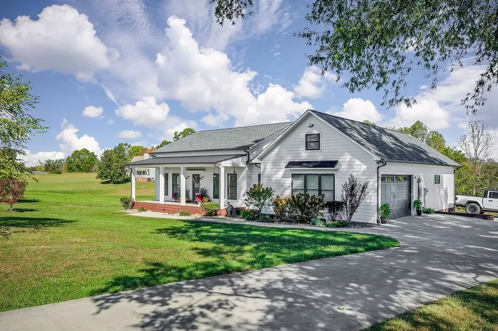 3868 Burgess Falls Road Cookeville TN 38583