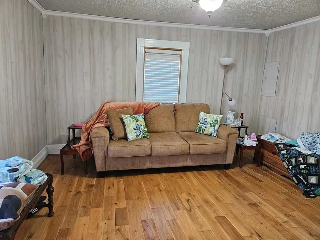 214 S South Young Street Sparta TN 38583