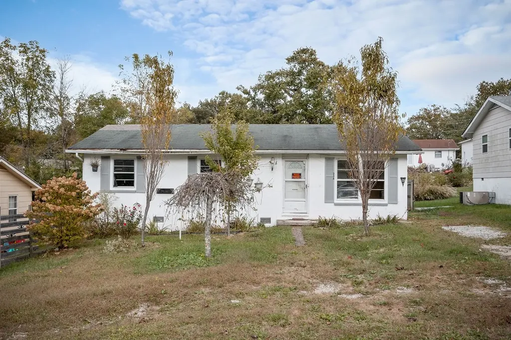 334 Ivy Avenue Crossville TN 38555