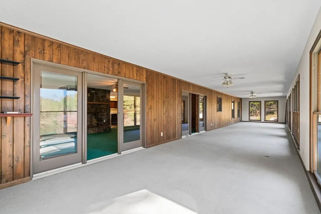 1101 Tom Davidson Road Crab Orchard TN 37723