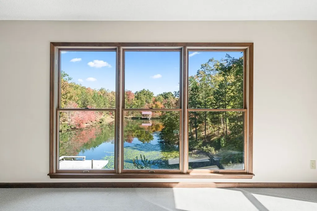 1101 Tom Davidson Road Crab Orchard TN 37723