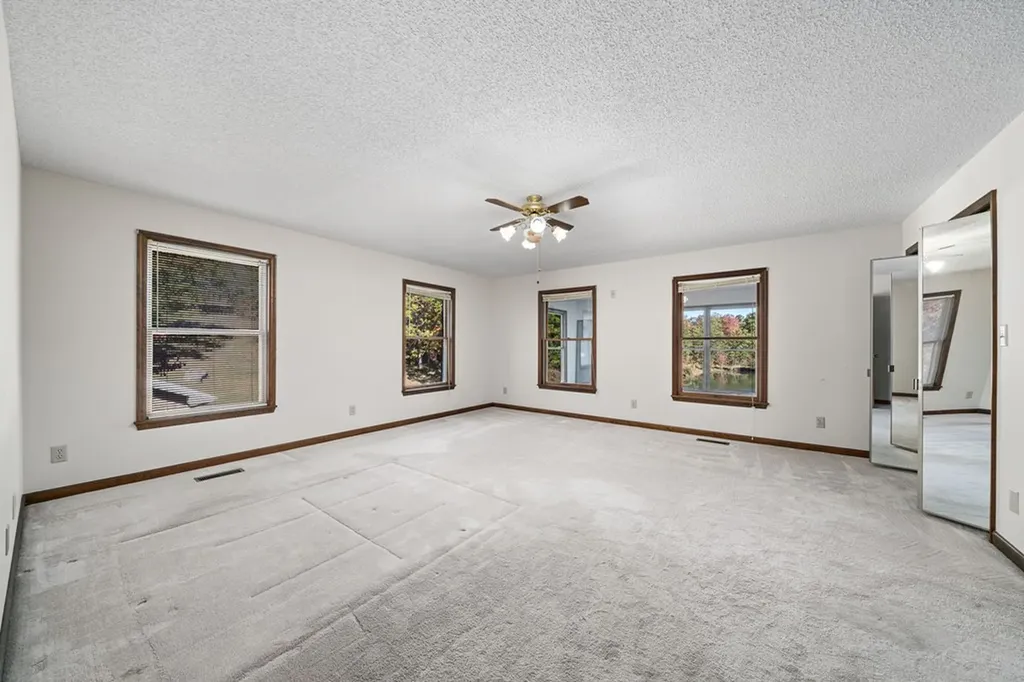 1101 Tom Davidson Road Crab Orchard TN 37723