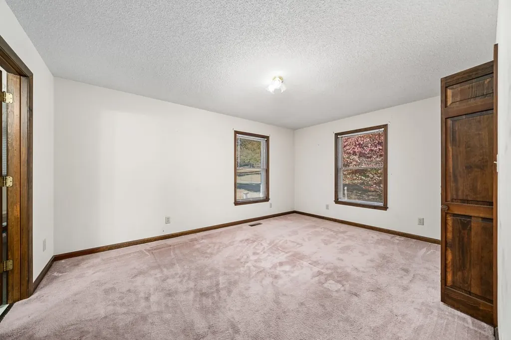 1101 Tom Davidson Road Crab Orchard TN 37723