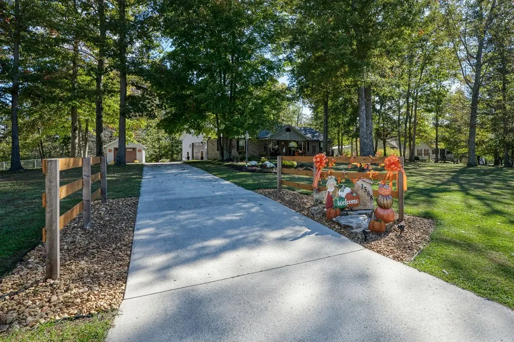 1588 Sunset Ridge Drive Crossville TN 38571