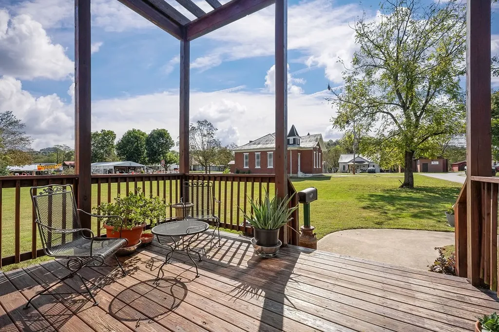 164 Clover Street Granville TN 38564-4929