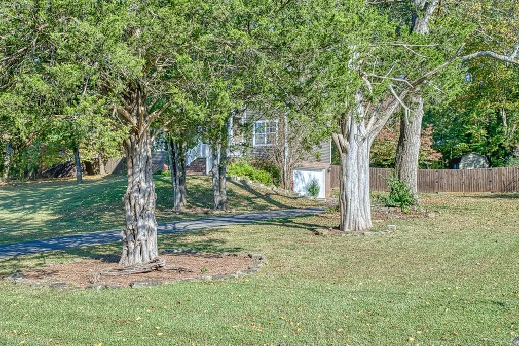 1440 Apple Valley Cookeville TN 38501