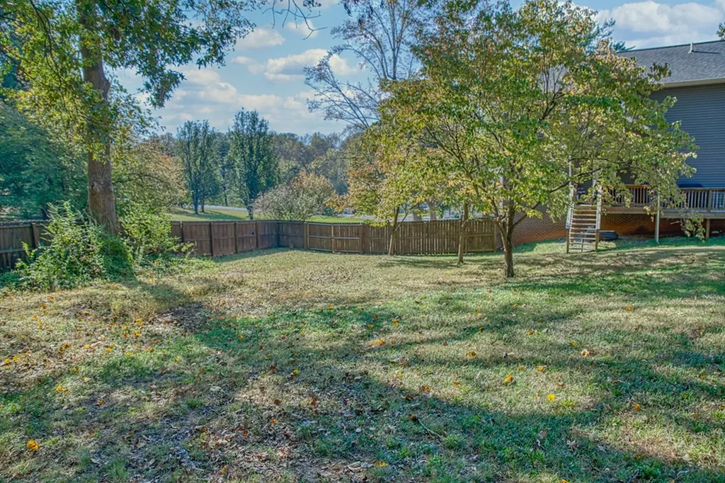 1440 Apple Valley Cookeville TN 38501