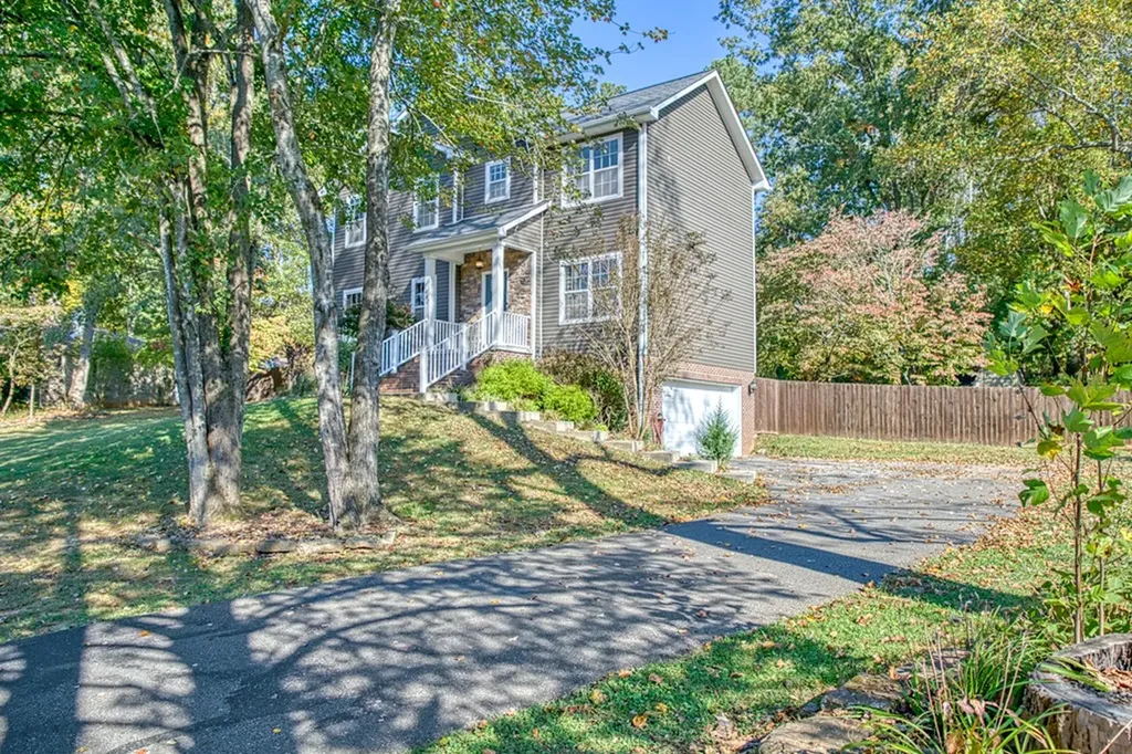 1440 Apple Valley Cookeville TN 38501