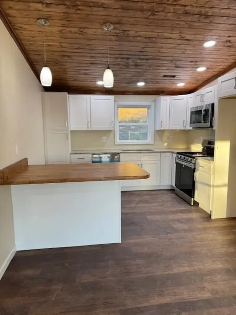 427 Highland Mountain Road Livingston TN 38570