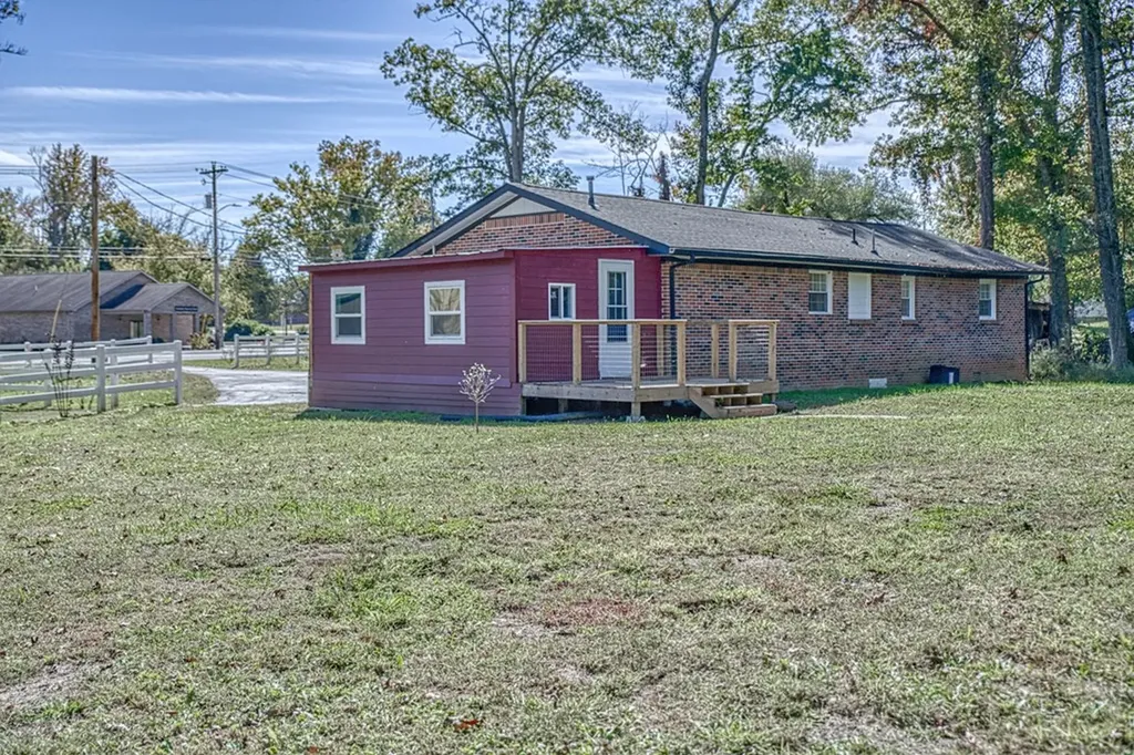 513 N Congress Boulevard Smithville TN 37166